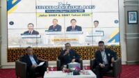 Wakil Rektor I UM, Prof. Dr. H. Ibrahim Bafadal, sedang menjelaskan kepada tamu yang hadir. (ist) - UM Sosialisasi SNPMB 2025, Daya Tampung 12.656 Mahasiswa Baru
