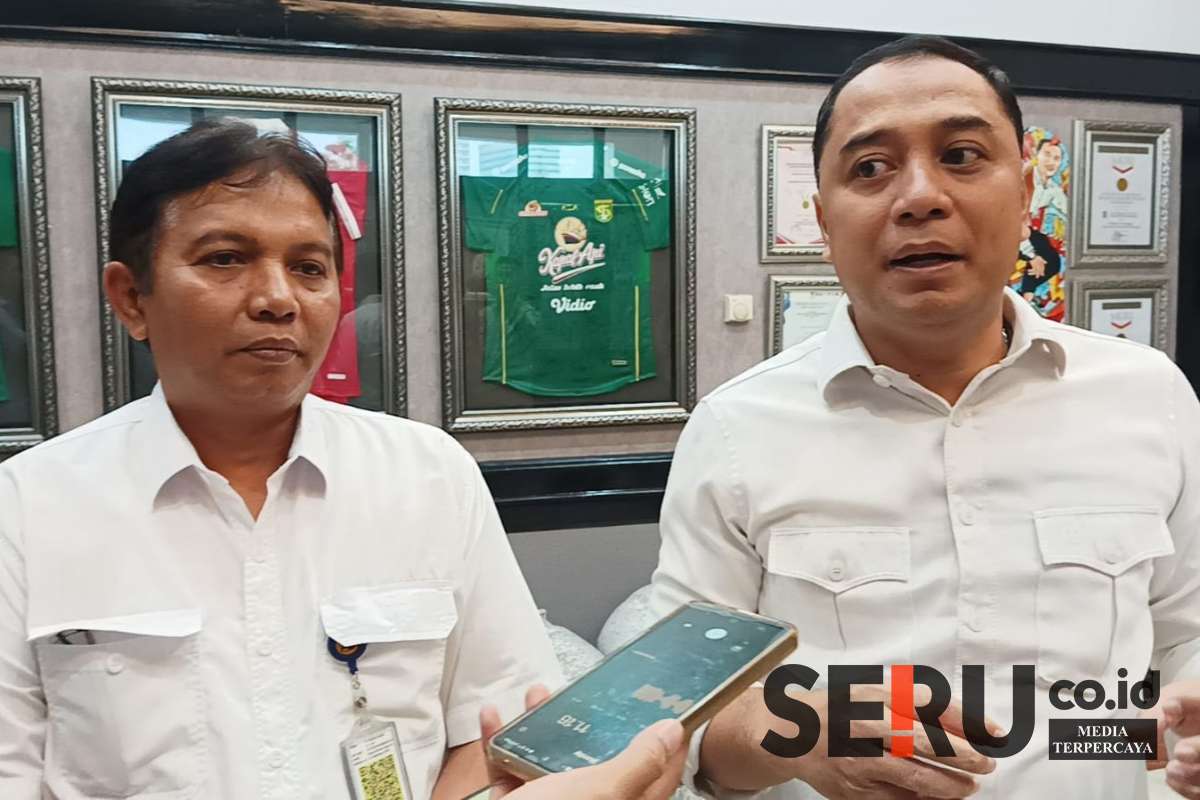 Wali Kota Surabaya dan Kepala BBWS Brantas saat diwawancarai awak media. (sby2) - Wali Kota dan BBWS Brantas Bahas Normalisasi Kawasan Sungai di Surabaya