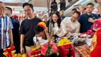 Wapres Gibran dan Pj. Gubernur Jatim Rasakan Hangatnya Imlek di Pasar Atom Surabaya