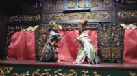Tak Hanya Ibadah, Kelenteng Hong Tiek Hian Sajikan Pertunjukan Wayang Potehi