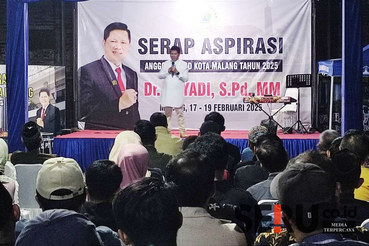 Anggota DPRD Kota Malang, Dr Suyadi SPd MM menyerap aspirasi warga Kelurahan Bandungrejosari. (rhd) - Dr Suyadi Serap Aspirasi Warga Bandungrejosari, Keluhkan Kurikulum BPJS Kesehatan dan Efisiensi Anggaran