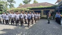 Babinsa Kedungkandang Berikan Pembekalan Anggota Linmas Buring