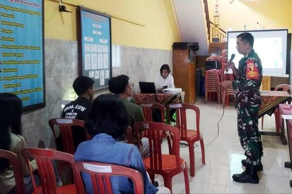 Babinsa Lowokwaru Dampingi Posyandu Remaja Dinoyo