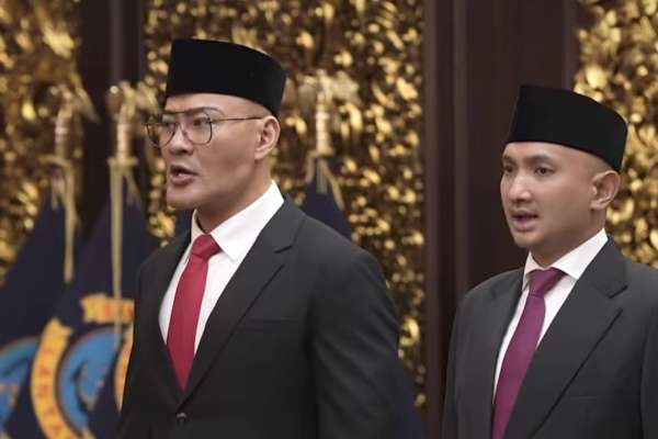 Deddy Corbuzier dilantik menjadi Stafsus Menhan. (ist/instagram @mastercorbuzier) - Dilantik Saat Efisiensi Anggaran, Deddy Corbuzier Digaji atau Tidak?