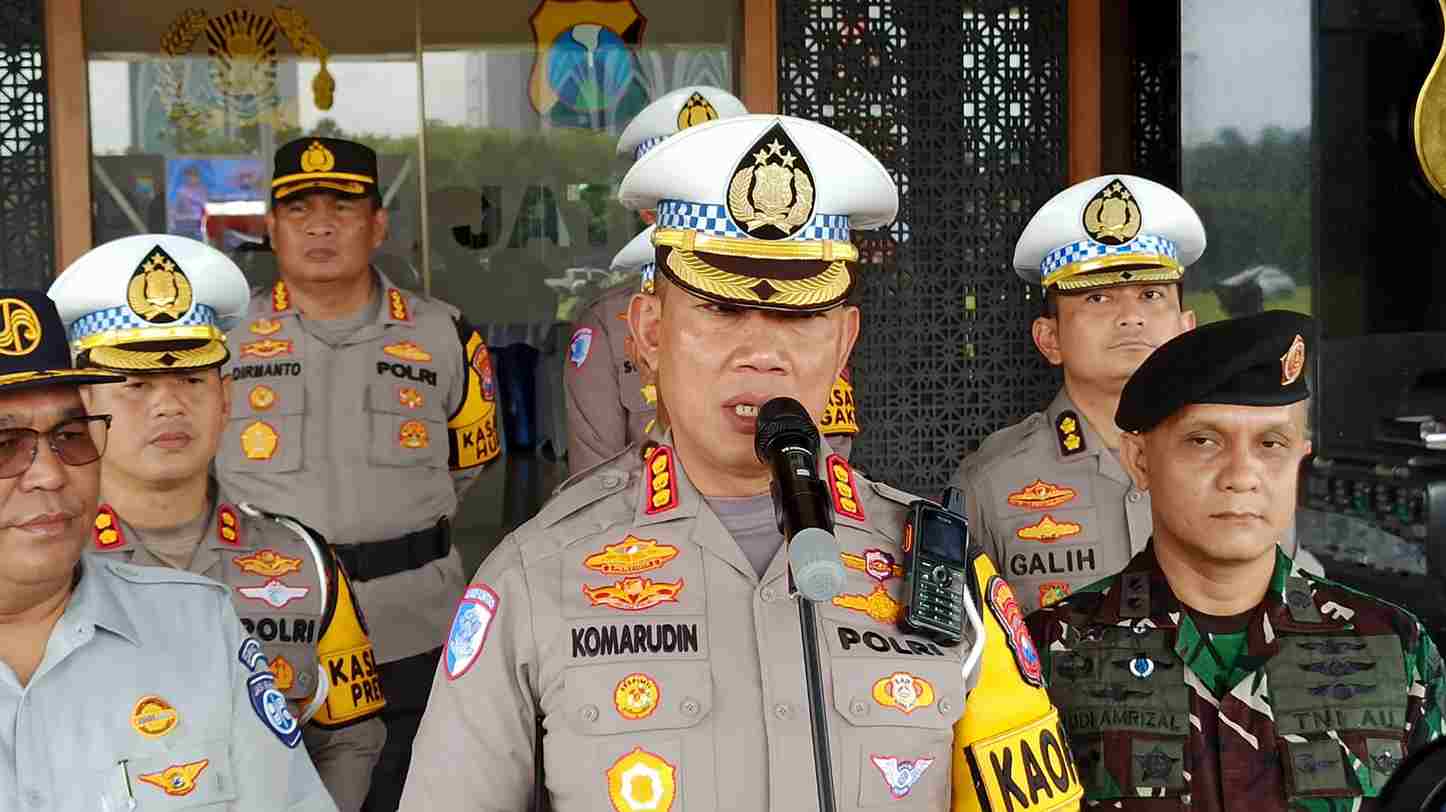 Wakapolda Jatim Pimpin Apel Gelar Pasukan Ops Keselamatan Semeru Jelang Idul Fitri 2025