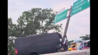Bus Dinas Brimob Bawa Rombongan Siswa SMAN 1 Porong Kecelakaan di Tol, Dua Orang Tewas