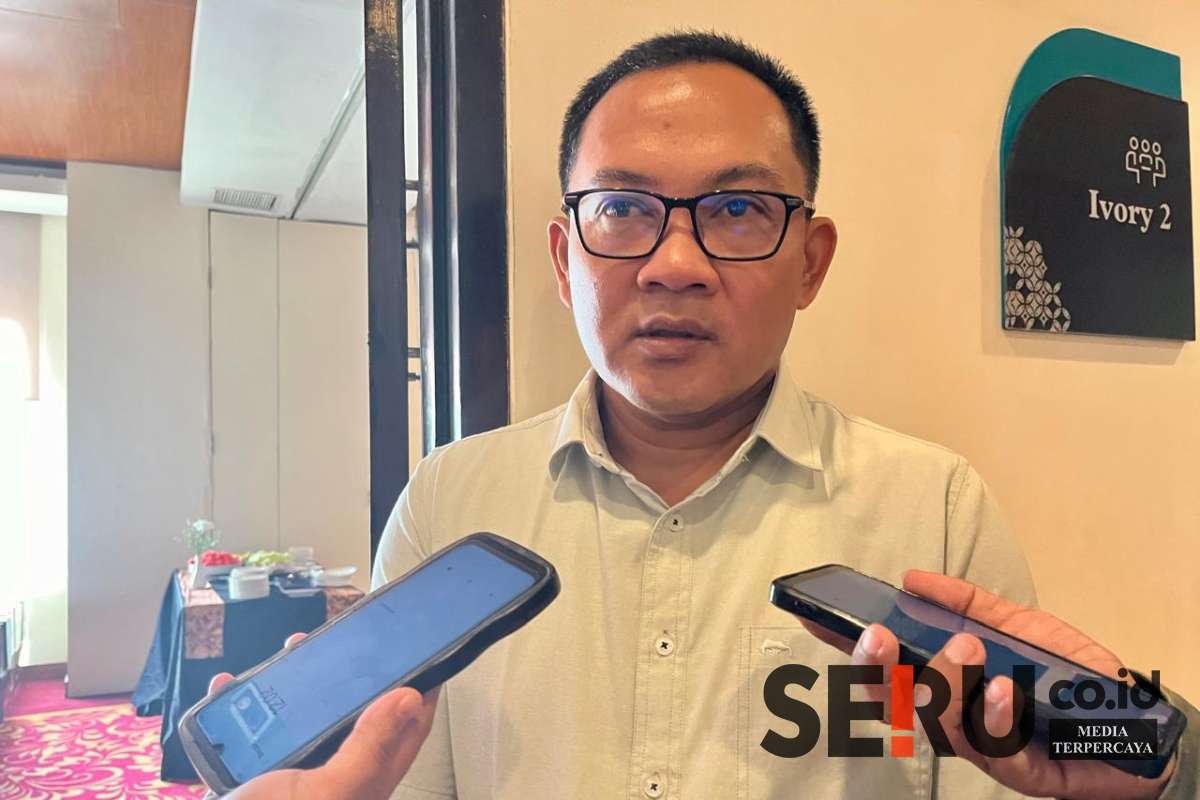 Kepala Bapenda Kota Malang, Handi Priyanto, menjelaskan kepada media. (ska) - Bapenda Kota Malang Sosialisasi Opsen PKB ke Masyarakat, Begini Maksudnya