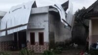 Rumah Warga Wagir Rusak Diterjang Angin Besar hingga Rugi Jutaan Rupiah