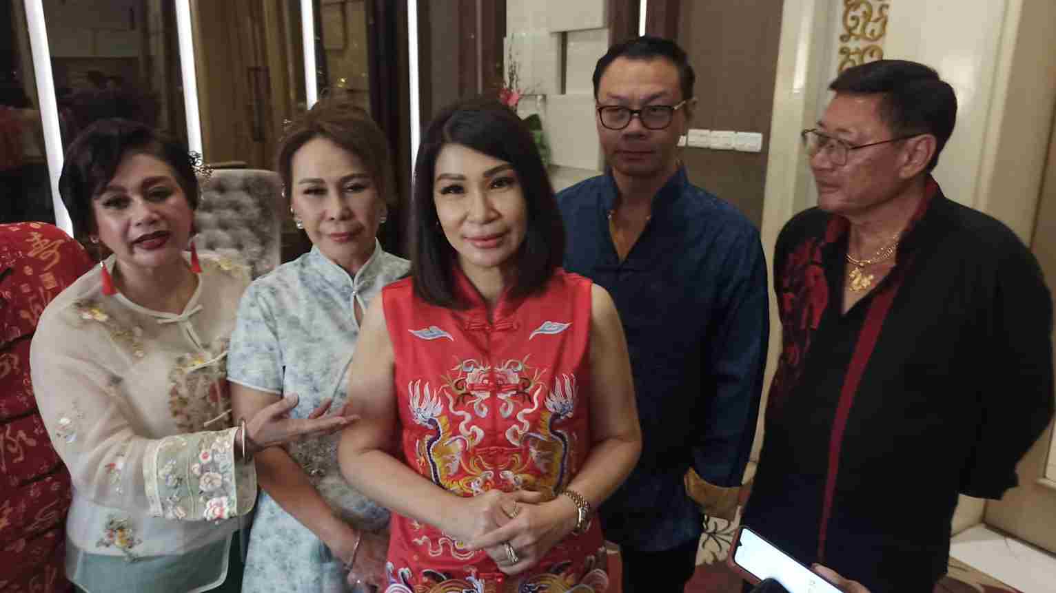 Rayakan Imlek 2025, Yayasan Lion Club Surabaya Grand Gelar Bakti Sosial Bagi Para Lansia