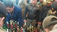 Operasi Cipta Kondisi Gabungan mengamankan puluhan botol minuman beralkohol. (pro) - Satpol PP Operasi Cipta Kondisi Gabungan, Cegah Gangguan Trantibum Selama Ramadan
