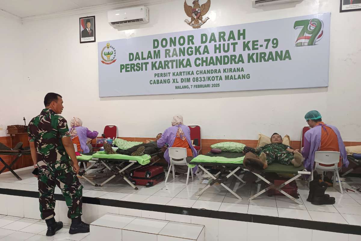 Persit Cabang XL Kodim 0833 Kota Malang gelar donor darah. (ist) - Persit Cabang XL Kodim 0833 Kota Malang Gelar Donor Darah