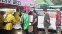 Persit Kodim 0833/Kota Malang Bersama Warung Azzahra Gelar Makan Gratis