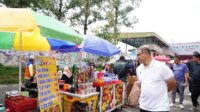 Pj. Wali Kota Batu Konsisten Kunjungi CFD dan Borong Dagangan PKL