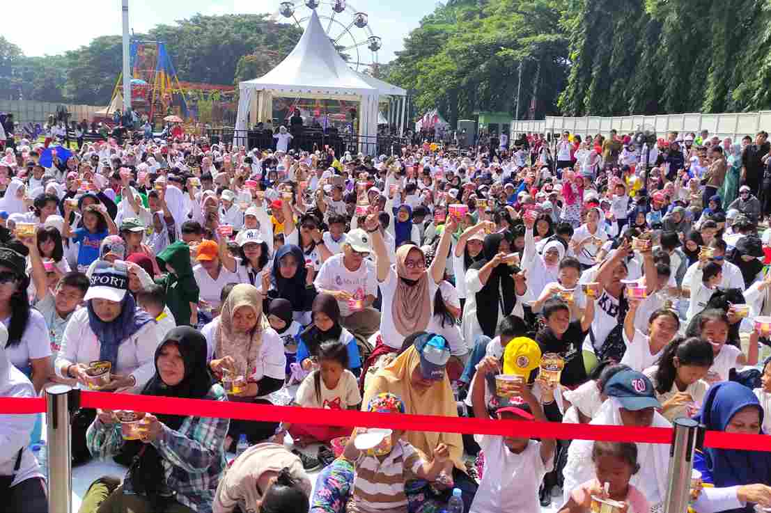 SIMBA Pecahkan Rekor MURI Sarapan Sereal dengan 3.024 Peserta Terbanyak di Indonesia