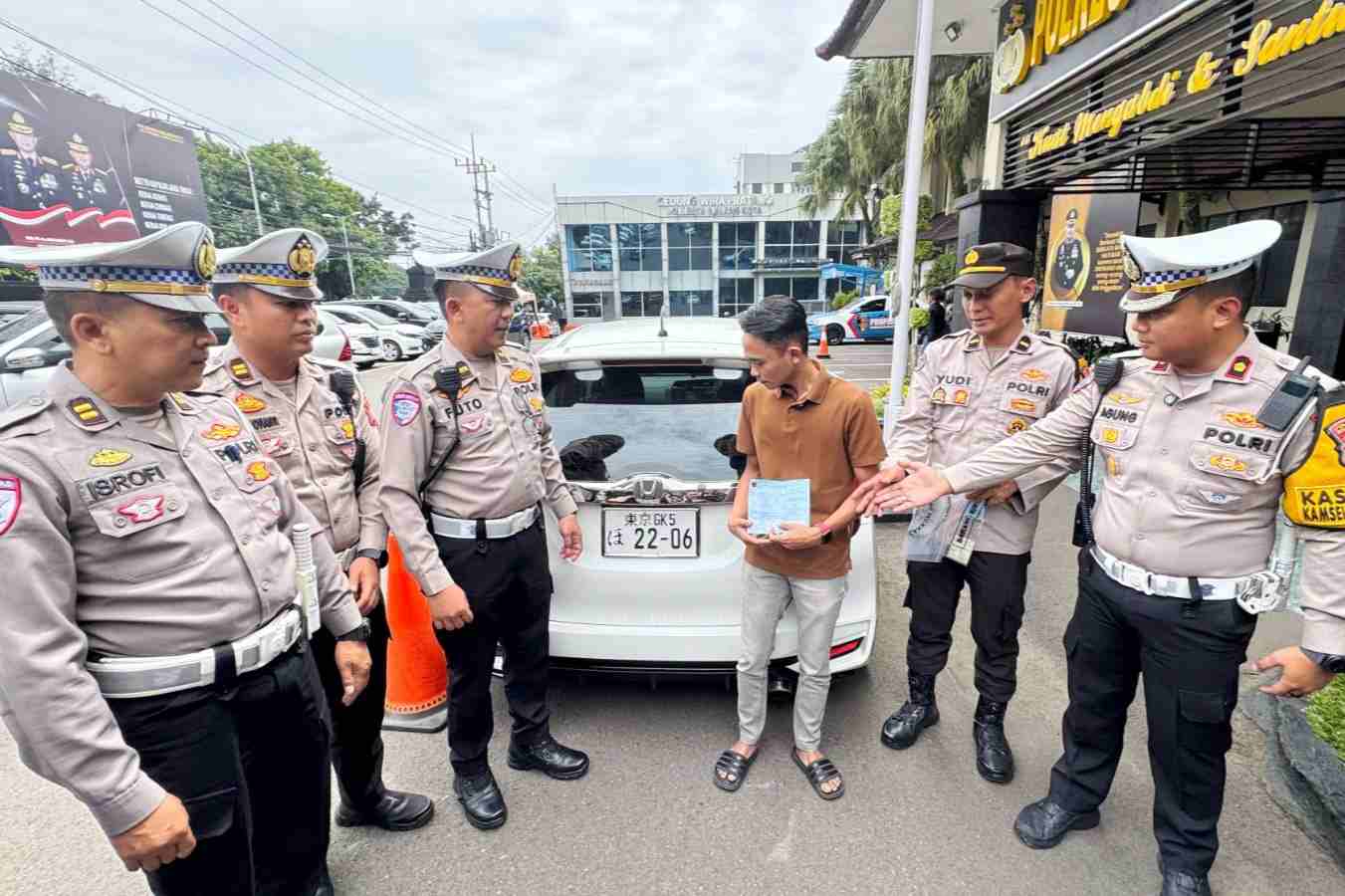 Usai Viral di Medsos, Satlantas Polresta Malang Kota Tilang Jazz Nopol Huruf Kanji