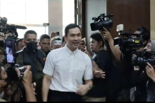 Vonis banding menjatuhkan hukuman 29 tahun penjara kepada Harvey Moeis. (ist) - Vonis Banding Kasus Korupsi Timah, Harvey Moeis, Mochtar Riza Pahlevi dan Helena Lim Dijatuhi Hukuman Berat