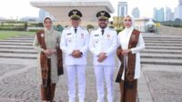 Wali Kota Batu, Nurochman SH MH bersama istri dan Wakil Wali Kota Batu, Heli Suyanto bersama istri. (ist) - Nurochman-Heli Sah Pimpin Kota Batu Lima Tahun Kedepan