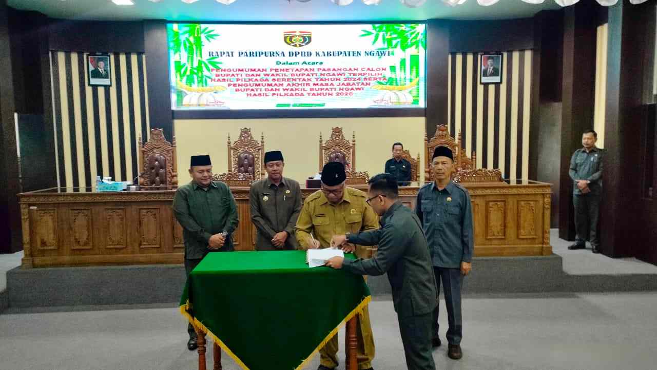 DPRD Ngawi Selenggaran Rapat Paripurna Penetapan Bupati dan Wakil Bupati Terpilih Periode 2025-2030