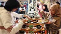 Animo pengunjung berburu menu buka puasa Ramadan Magenta yang tersedia di favehotel Malang. (rhd) - Ramadan Magenta Favehotel Malang Hanya Rp89 Ribu, Menu Nusantara hingga Timur Tengah