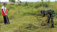 Babinsa Kedungkandang Bantu Warga Lesanpuro Tanam Bibit Sukun