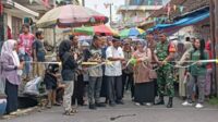 Babinsa Sukun Monitoring Pasar Takjil Ramadan Karangbesuki Dukung Pemberdayaan UMKM