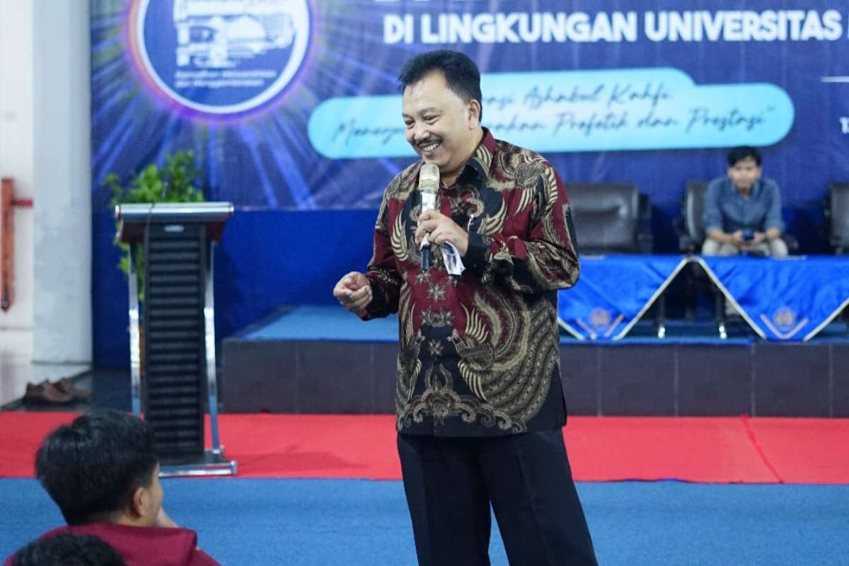 Dosen UMM berikan motivasi bagi pengurus Ormawa melalui kegiatan retret Baitul Arqam. (ist) - UMM Dorong Mahasiswa Gali Potensi Prestasi Melalui Retret Pengurus Ormawa