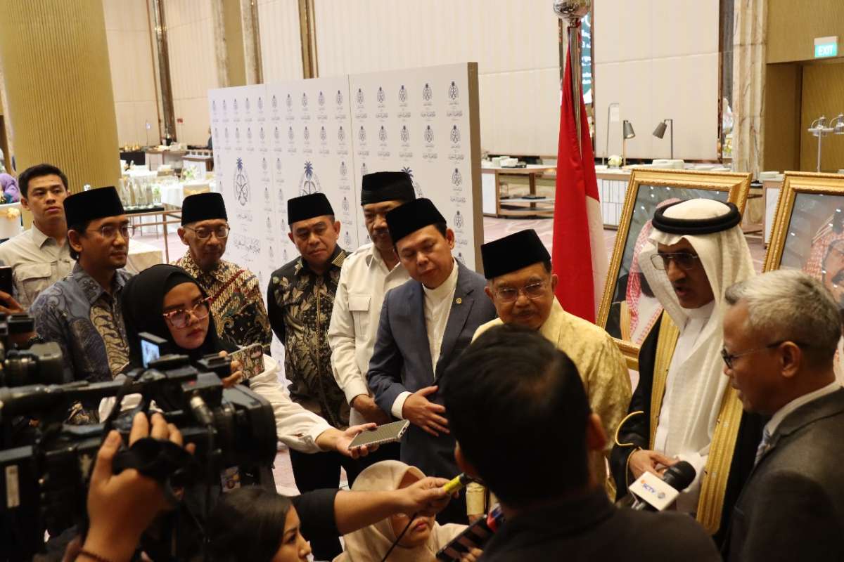 Dubes Arab Saudi, H.E. Mr. Faisal Bin Abdullah H. Amodi bersama Rektor UB dan undangan lainnya berupaya meningkatkan sinergi pendidikan dan budaya. (ist) - Dubes Arab Saudi Apresiasi Upaya UB Perkuat Sinergi Pendidikan dan Budaya