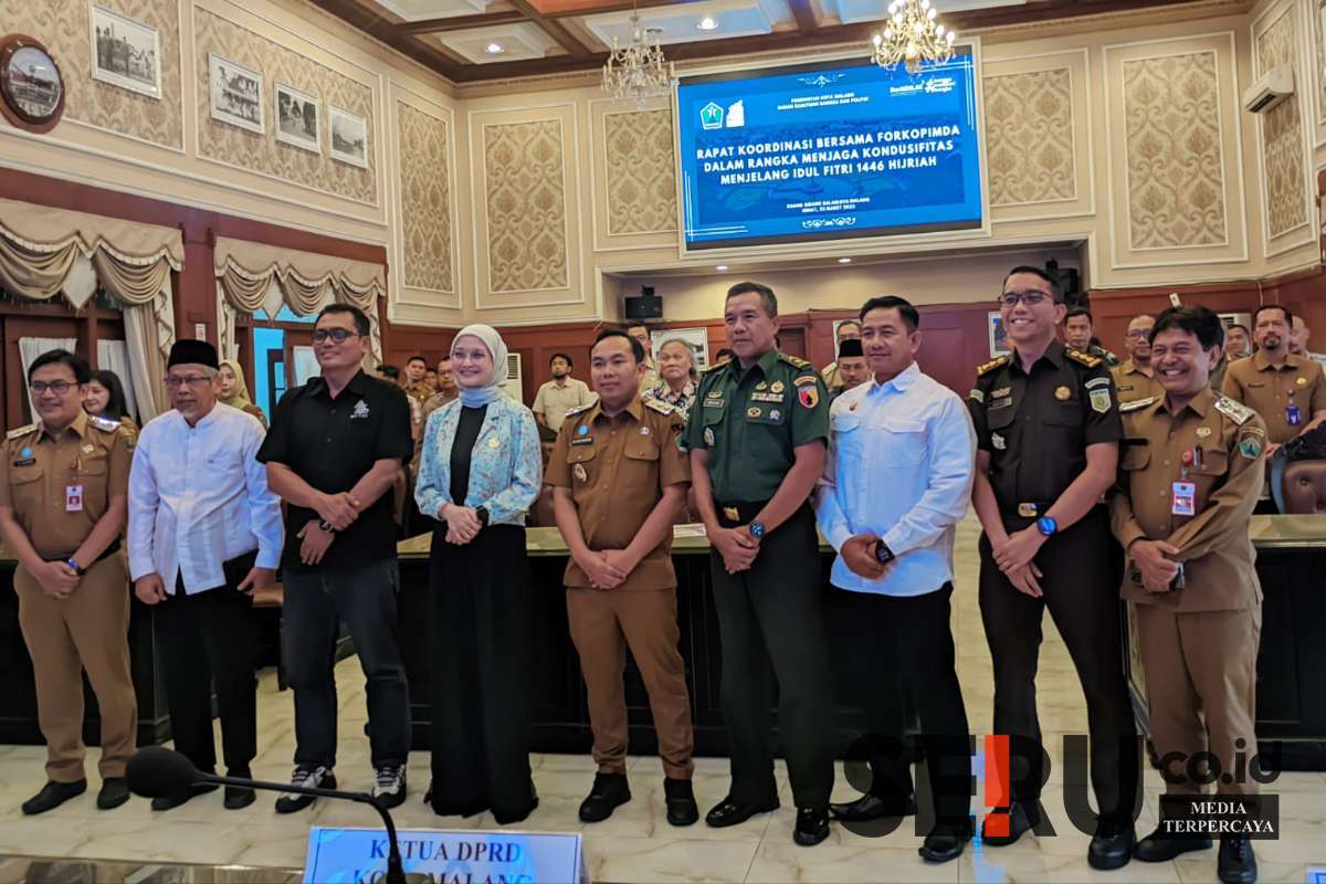 Forkopimda Kota Malang lakukan rapat koordinasi dalam rangka menjaga kondusifitas menjelang Idulfitri 1446 H/Lebaran 2025. (ws13) - Jaga Kondusifitas Lebaran 2025, Forkopimda Kota Malang Fokus Lima Aspek Kesiapsiagaan