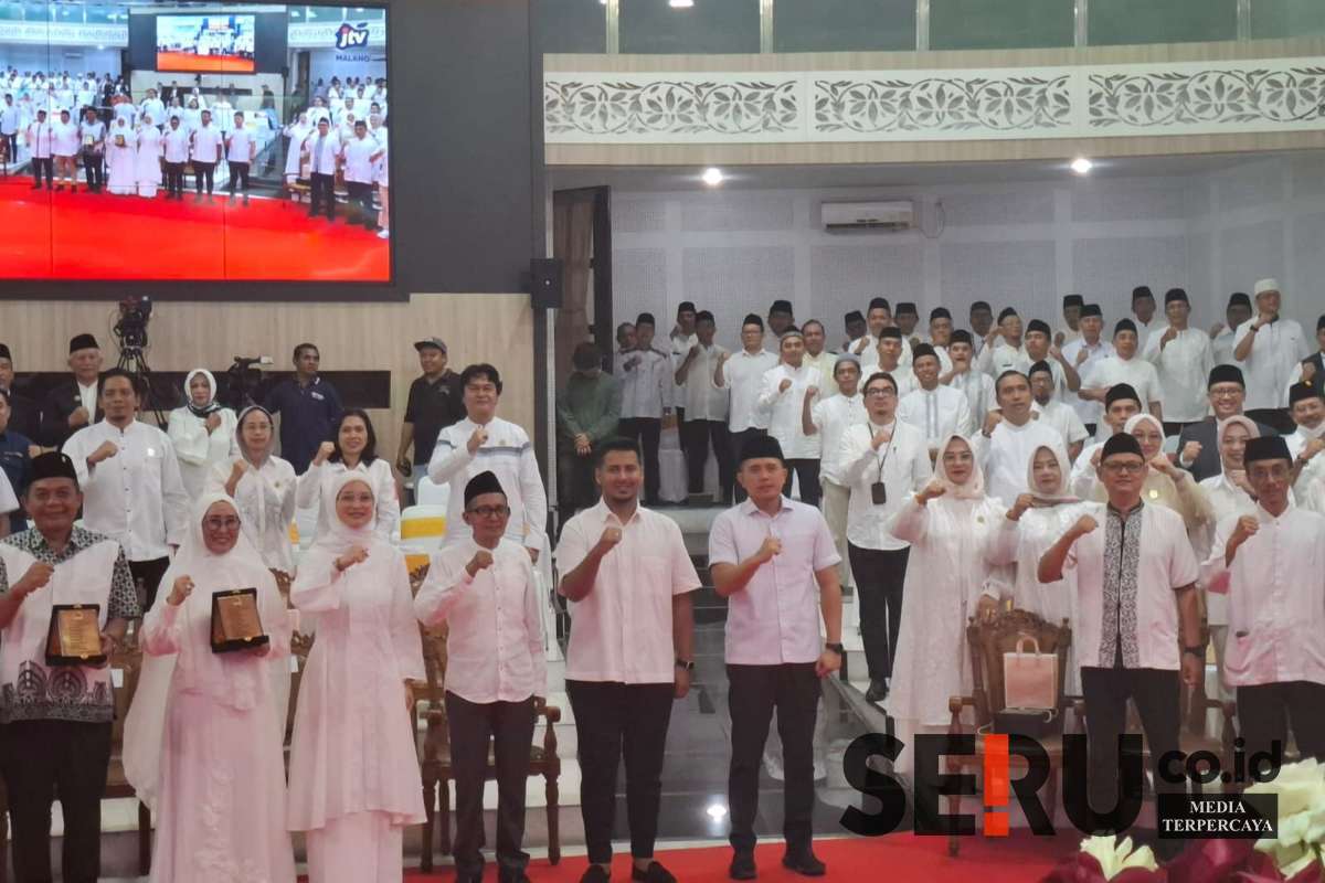 HUT ke-111 DPRD Kota Malang disambut dengan rapat paripurna. (ws13) - HUT ke-111 DPRD Kota Malang, Ketua Dewan Ingatkan Peran Penyambung Aspirasi Rakyat