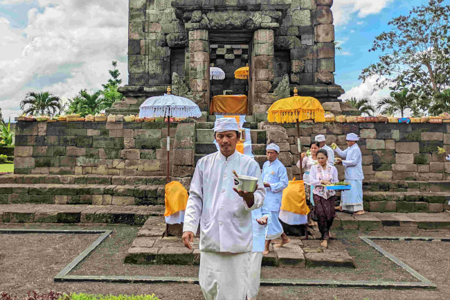 Ngembak Geni, Umat Hindu Kota Malang Tutup Nyepi dengan Pesan Pengabdian Masyarakat