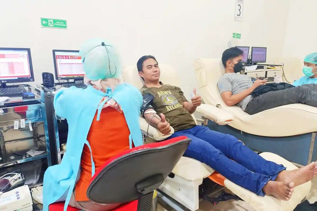 Ilustrasi donor darah, PMI Kota Malang pastikan stok darah tetap aman selama Ramadan. (ist) - 1.739 Kantong Tersedia, PMI Kota Malang: Stok Darah Aman Selama Ramadan