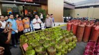 Ditreskrimsus Polda Jatim Bongkar Praktik Elpiji Oplosan di Jombang