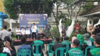 Kegiatan bagi takjil yang diikuti Bupati Malang, HM Sanusi yang digelar oleh Yayasan Pesona Gondanglegi. (ist) - Sanusi Apresiasi Kegiatan Bagi Takjil Yayasan Pesona Gondanglegi yang Diwarnai Hiburan