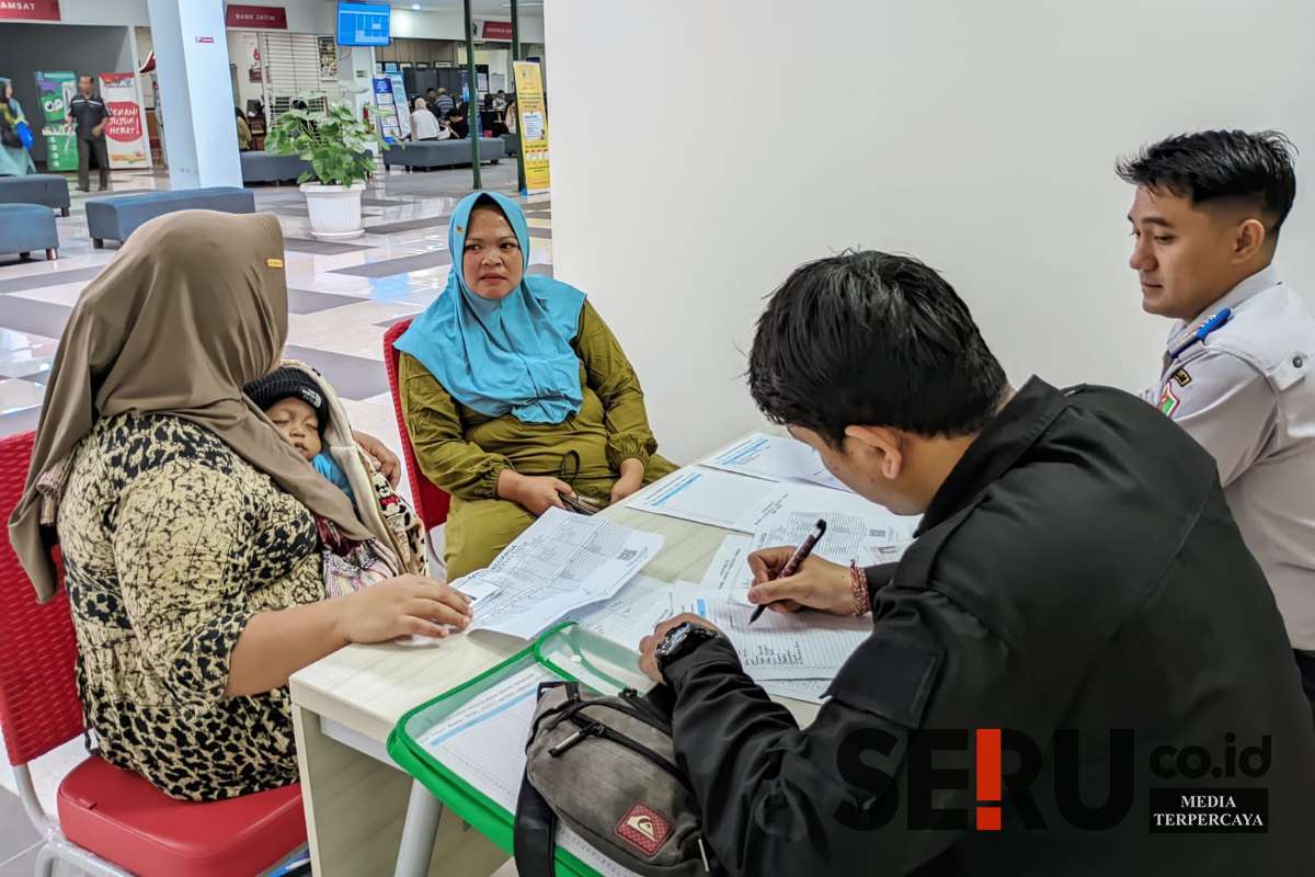 Loket pendaftaran mudik gratis jelang lebaran 2025 kembali dibuka di MPP Merdeka setelah ada tambahan kuota. (ws13) - Kuota Mudik Gratis Kota Malang Ditambah 200, Dishub: Banyak Belum Tahu