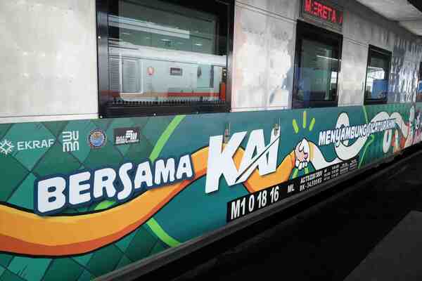 Meriahkan Idulfitri 2025, Stasiun Kotabaru Malang Hadirkan Dekorasi Spesial Bernuansa Tematik