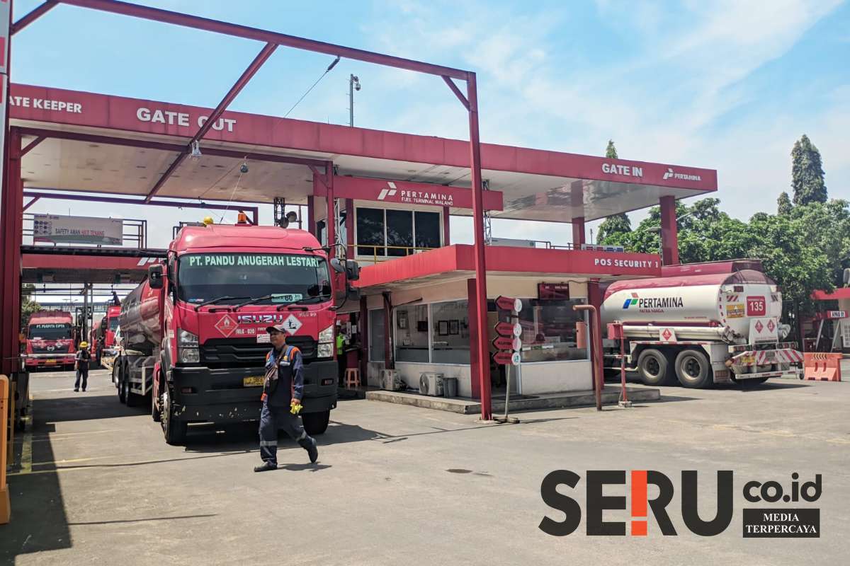 Pertamina siapkan tiga skema distribusi BBM untuk menjamin keamanan stok selama Lebaran. (ws13) - Pastikan Stok BBM Aman Selama Lebaran, Pertamina Malang Siapkan Tiga Skema Distribusi