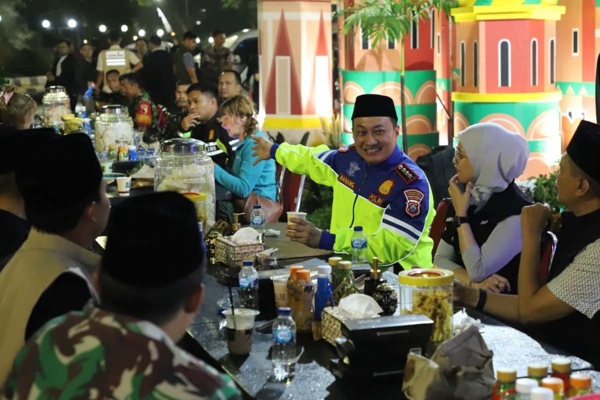 Polresta Malang Kota Sahur On The Road bersama Forkopimda dan TNI-Polri. (Ist) - Polresta Malang Kota Sahur On The Road Bersama Forkopimda dan TNI-Polri