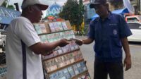 Uang Pecahan Kecil Langka, Penyedia Jasa Penukaran Pinggir Jalan Kulak Dari Pasuruan