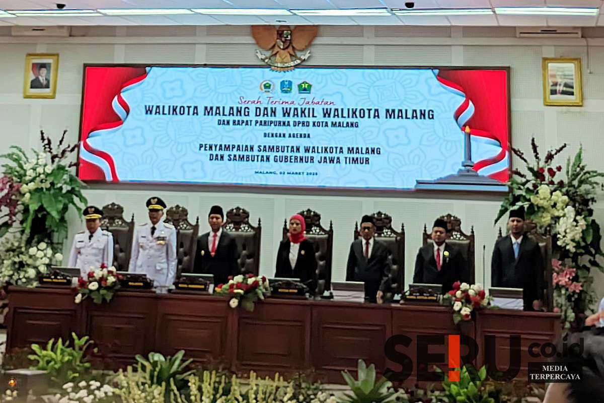 Sidang Paripurna Sertijab Wali Kota Malang dan Wakil Wali Kota Malang periode 2025-2030. (ws13) - Sertijab Wali Kota, Ketua DPRD Kota Malang: Perkuat Sinergi Demi Kemajuan Daerah