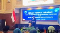 Wali Kota Malang, Wahyu Hidayat, memberi sambutan acara Sertijab Ketua TP PKK Kota Malang. (ws13) - Ajak Kolaborasi TP PKK, Wahyu Hidayat Ingatkan Suksesnya Pembangunan Dimulai dari Keluarga