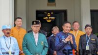 Wali Kota Malang, Wahyu Hidayat mengapresiasi, acara pembagian takjil FKAUB. (ws13) - FKAUB Bagikan 1.000 Takjil Gratis, Wali Kota Malang: Perkuat Moderasi Beragama