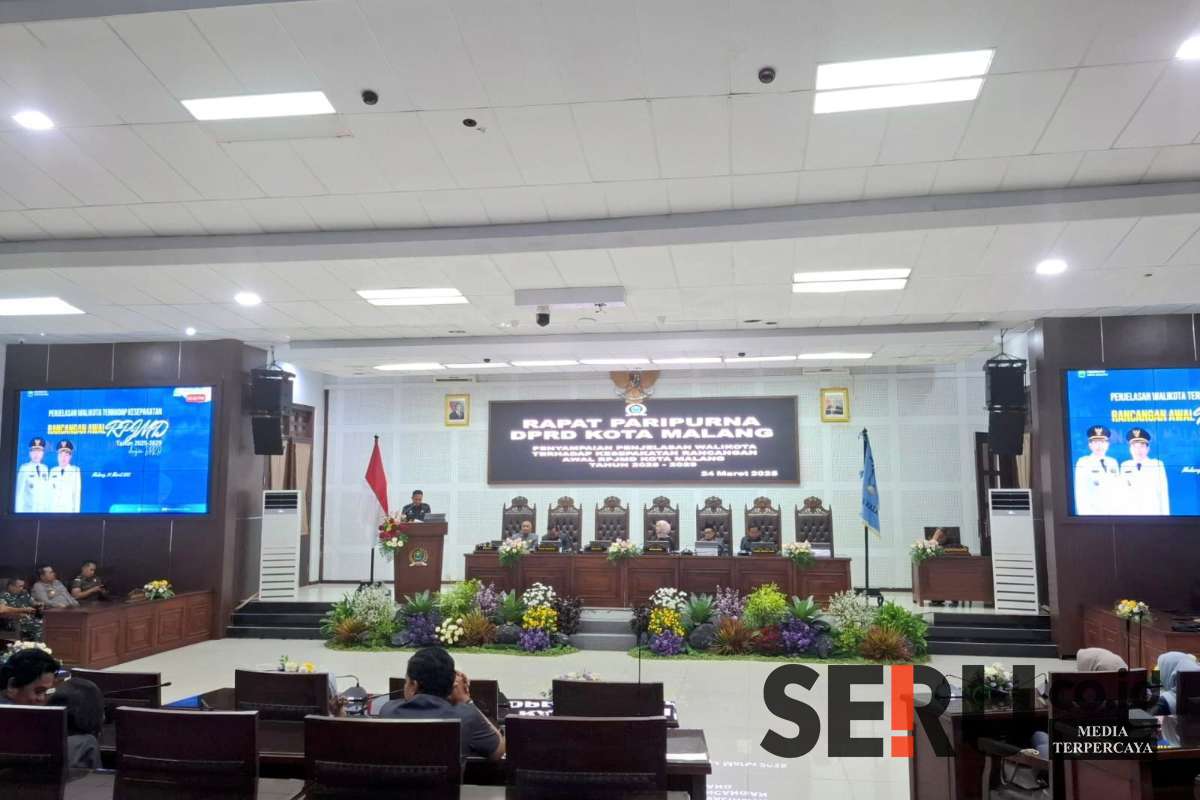 Wali Kota Malang, Wahyu Hidayat mengungkapkan, penyusunan RPJMD harus diselaraskan dengan visi misi kepala daerah. (ws13) - Wali Kota Malang Selaraskan Visi Misi Dalam RPJMD, DPRD: Harus Saling Berkaitan