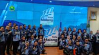 Wali Kota Malang bersama jajaran Pemkot secara resmi telah melaunching logo HUT ke-111 Kota Malang. (ws13) - Pemkot Launching Logo HUT ke-111 Kota Malang Satu Hati Mengukir Prestasi