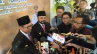Wali Kota dan Wakil Wali Kota Batu mengikuti sesi door stop dengan awak media usai menghadiri Rapat Paripurna. (Seru.co.id/dik) - Ini Janji 100 Hari Kerja Wali Kota dan Wakil Wali Kota Batu