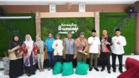 Wawali Batu Tinjau Penyaluran Bantuan Asistensi Rehabilitasi Sosial di Desa Gunungsari