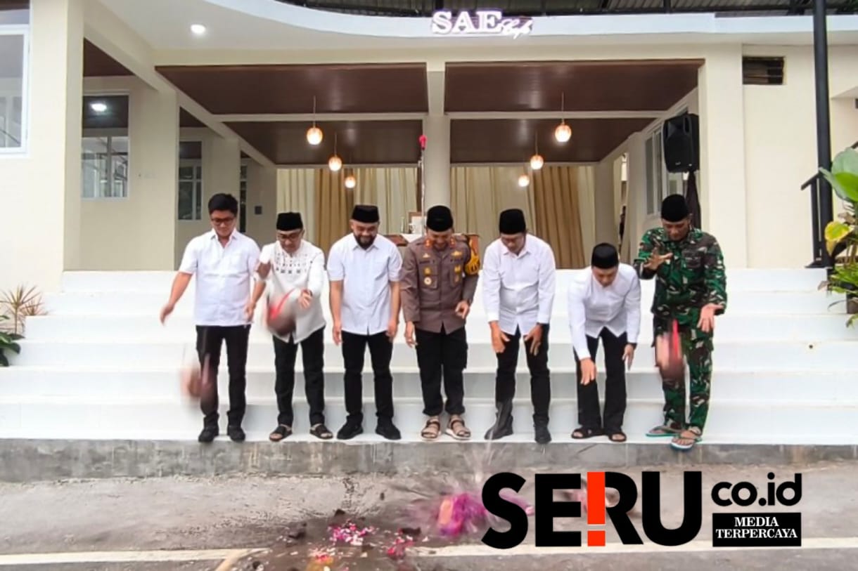 Safari Ramadan Pamungkas Di Polres Batu, Nurochman Dapat Kejutan Cafe SAE dari Kapolres Batu