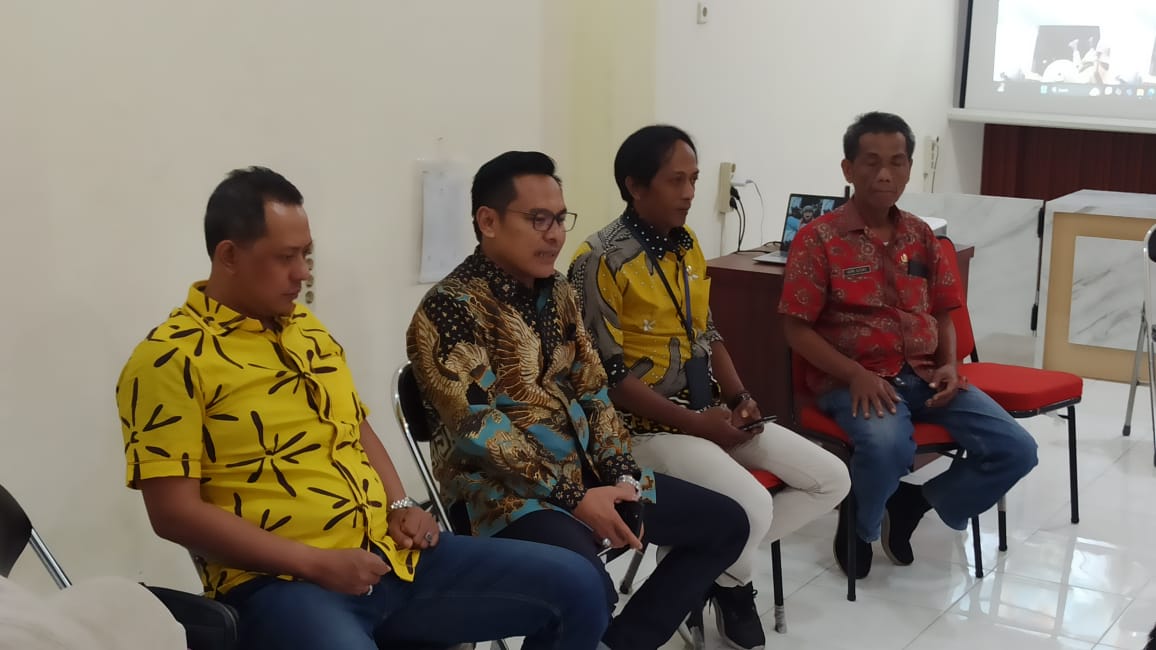 Warga Mengeluh Rumahnya Retak Akibat Proyek Hotel, DPRD Surabaya Turun Tangan
