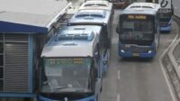 Spesial Hari Kartini, Perempuan Gratis Naik Transportasi Umum di Jakarta
