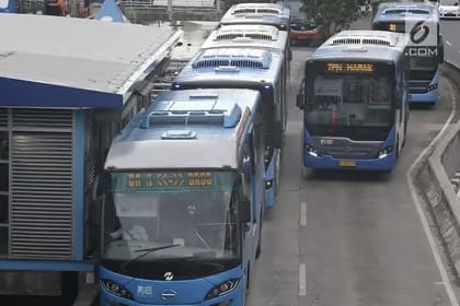 Spesial Hari Kartini, Perempuan Gratis Naik Transportasi Umum di Jakarta