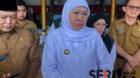 Gubernur Jawa Timur, Khofifah Indar Parawansa. (Seru.co.id/wul) - Khofifah Tinjau Lahan Bakal Sekolah Rakyat di Kecamatan Bantur